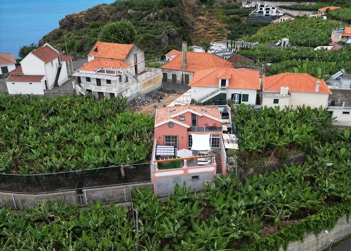 House Of The Sun * Ponta do Sol (Madeira)